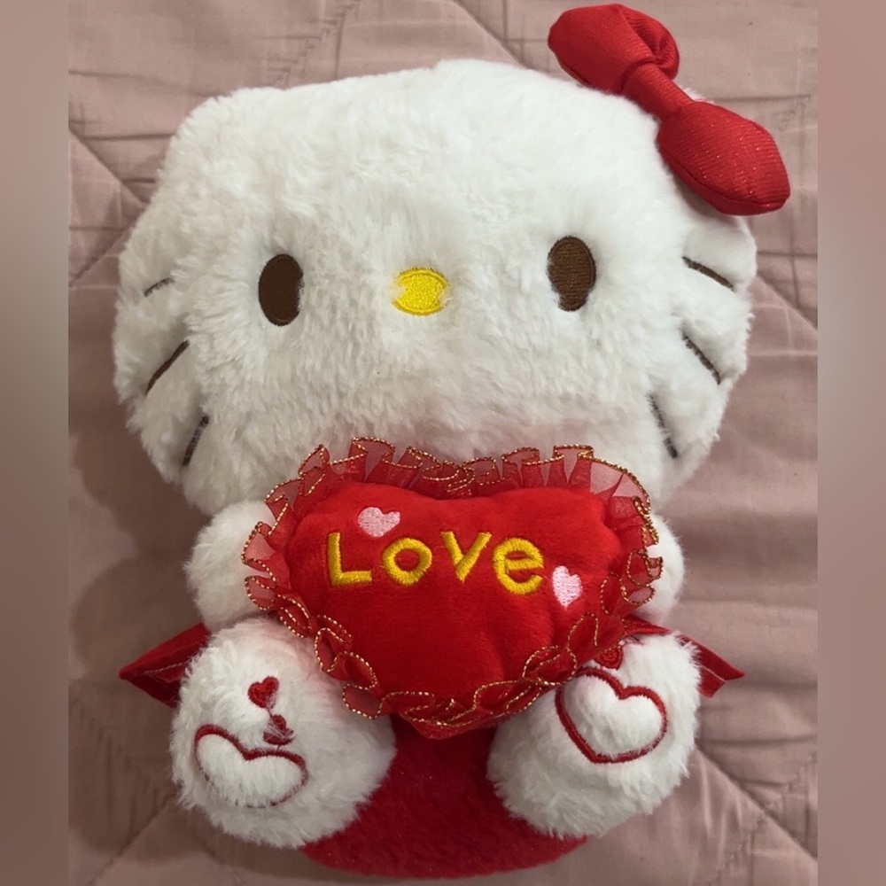 Hello Kitty White and Red Plush Toy with Heart